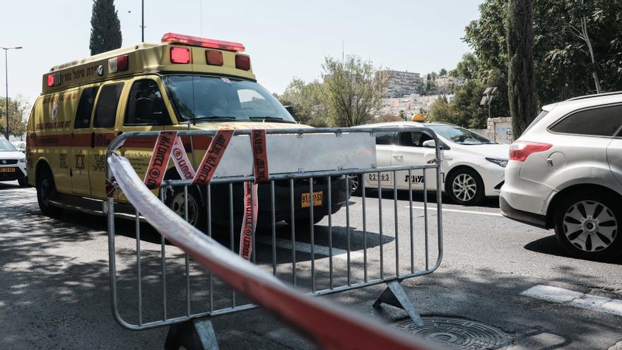 Tres heridos leves en un atropello y tentativa de tiroteo en Jerusalén