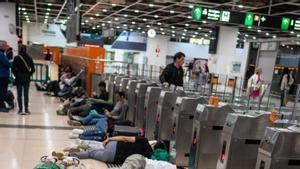 La CNMC amenaça amb multes i grans indemnitzacions per l’apagada