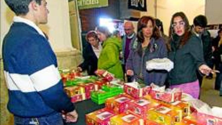 La Feria del Dulce cierra con el 90% del producto vendido