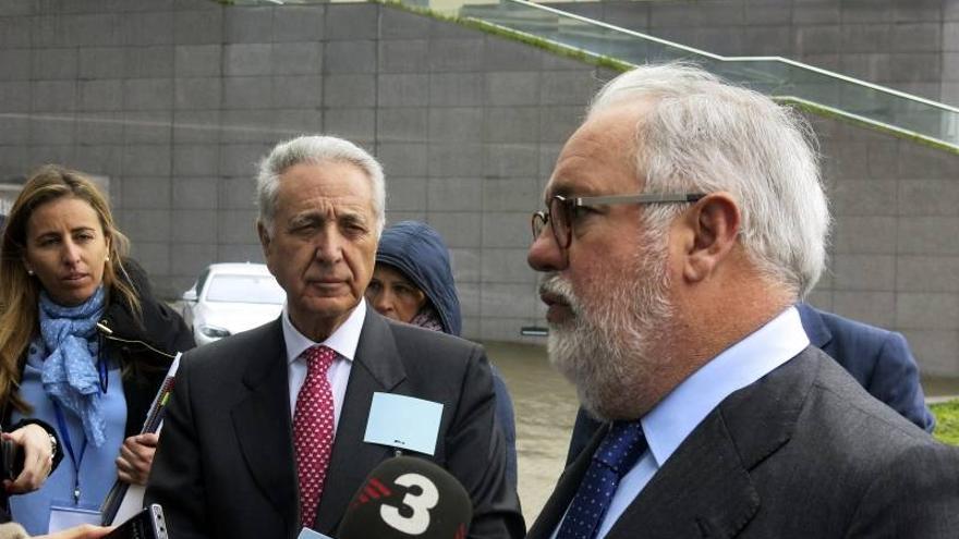 Arias Cañete está &quot;abierto a diálogo&quot; con Cataluña sobre el plan hidrológico del Ebro