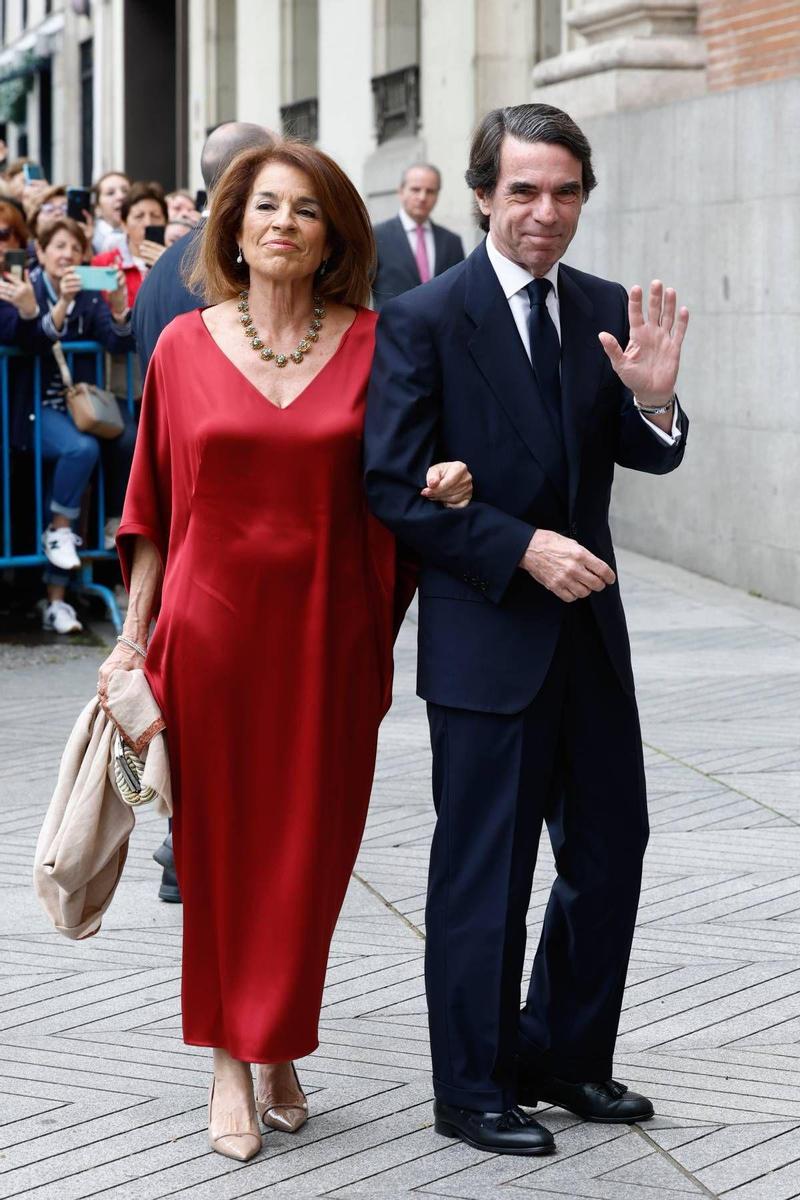 José María Aznar y Ana Botella en la boda de Jose Luis Martinez Almeida y Teresa Urquijo