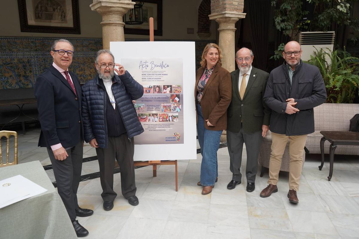 Presentación de la comida en favor de la Fundación Bangassou.