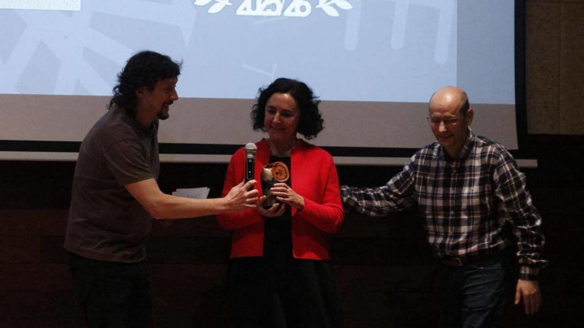 La entrega del primer premio documental.
