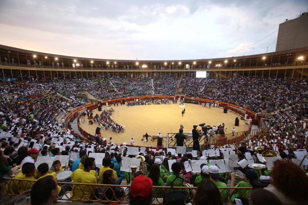 Una clase musical multitudinaria bate el Guinness World Records en Alicante