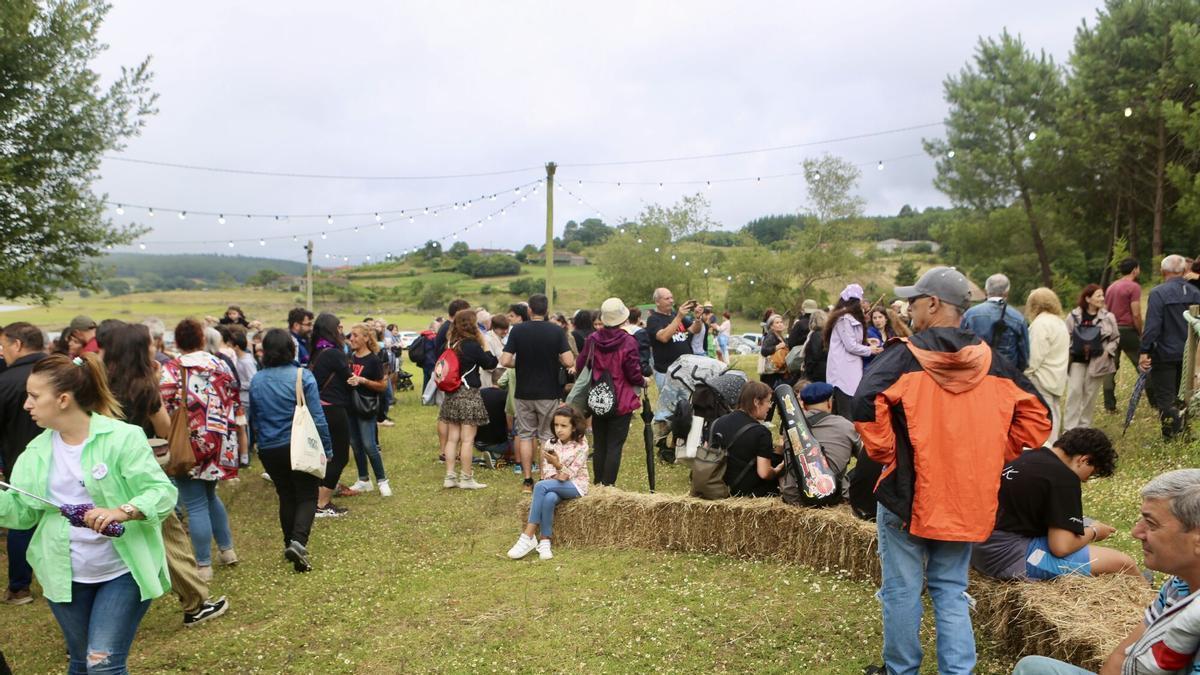 El área recreativa de Brocos ya acogió una «foliada» contra el proyecto de Altri en julio de 2024.