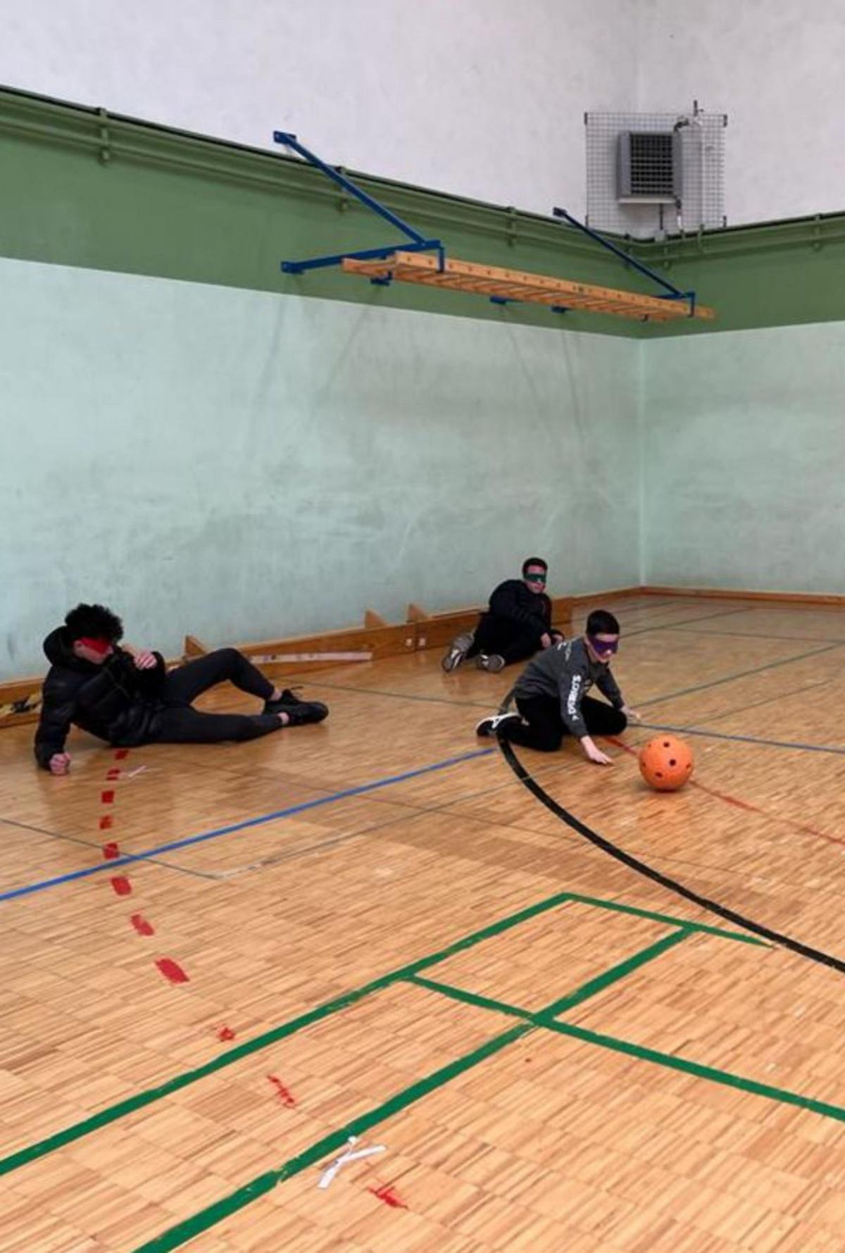 Uno de los equipos de goalball, para invidentes. | Cedida