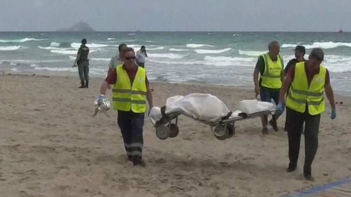 Encuentran el cadáver del piloto del avión estrellado en Murcia.