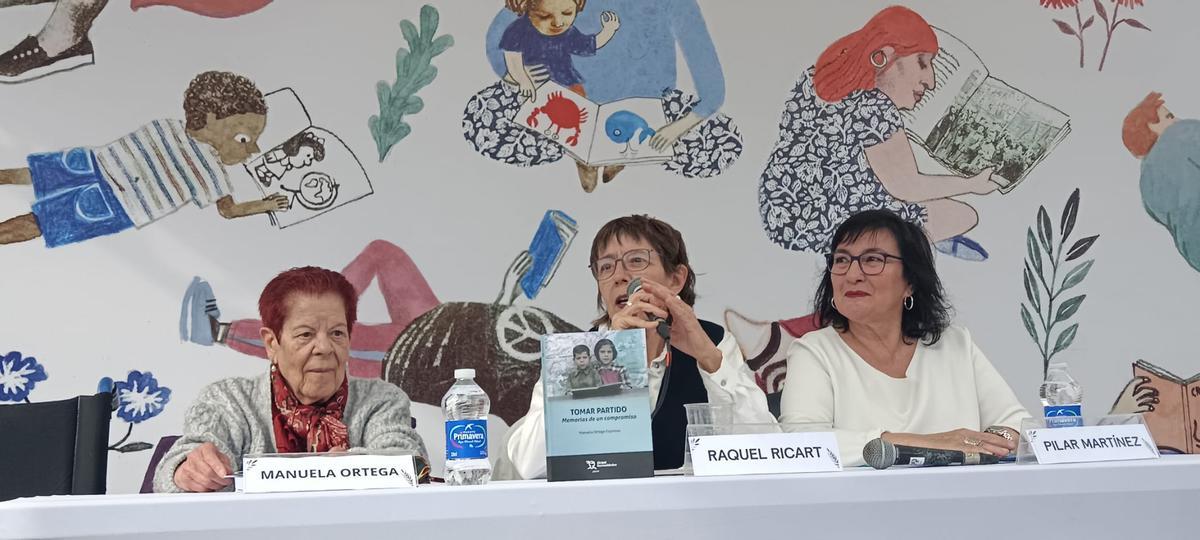 Manuela Ortega, Raquel Ricart y Pilar Martínez, en la presentación de la Fira del Llibre.