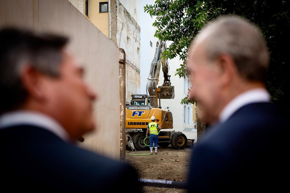 El alcalde de Málaga, Francisco de la Torre asistió a la presentación de la promoción Lagoom Living en Lagunillas el pasado 10 de octubre.