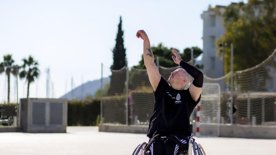Baloncesto en silla de ruedas. El jugador de Ibiza Pablo Hempler, a un paso de ascender a la élite nacional