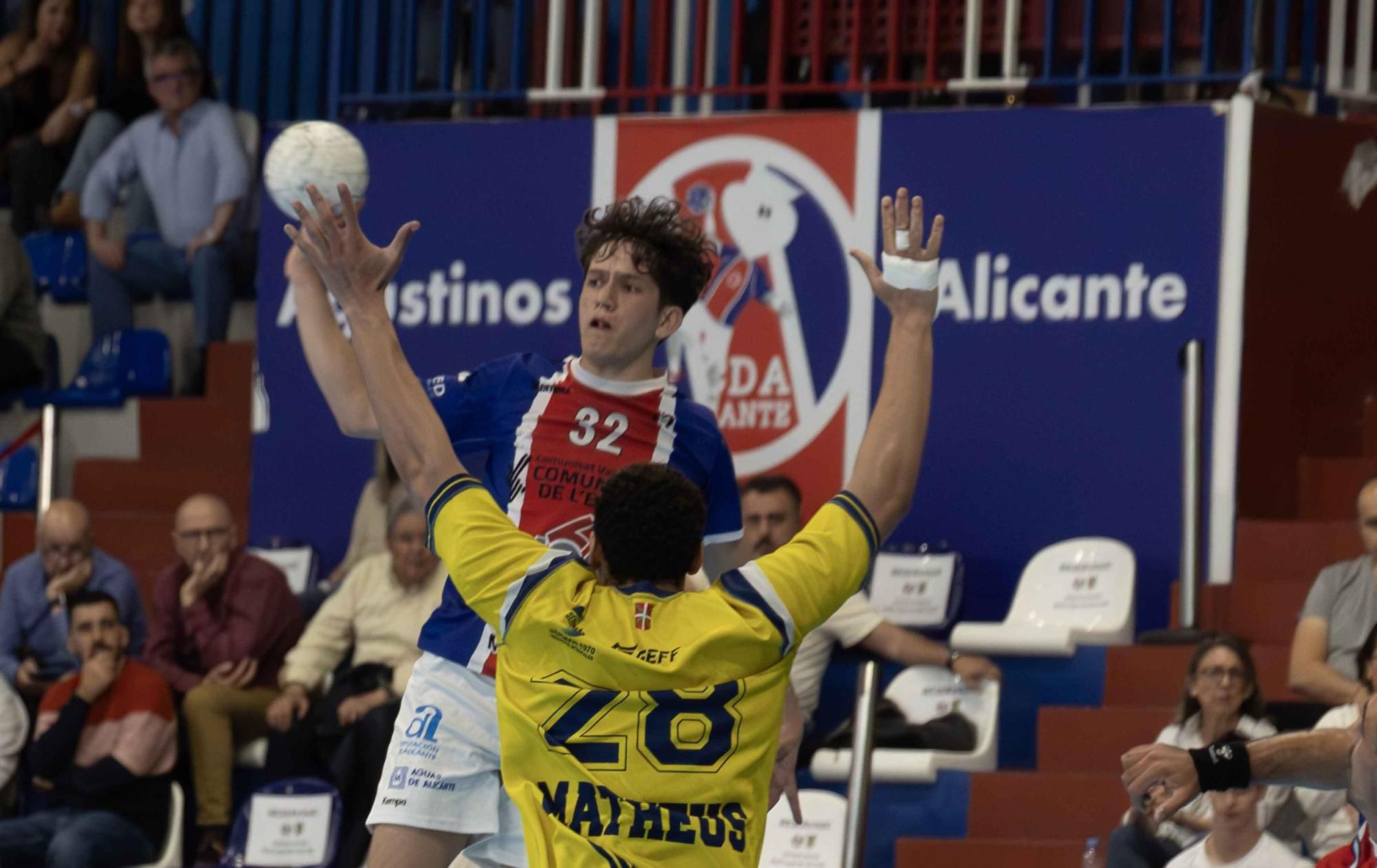Balonmano Agustinos de Alicante cae en la Copa ante el Bidasoa de Irún