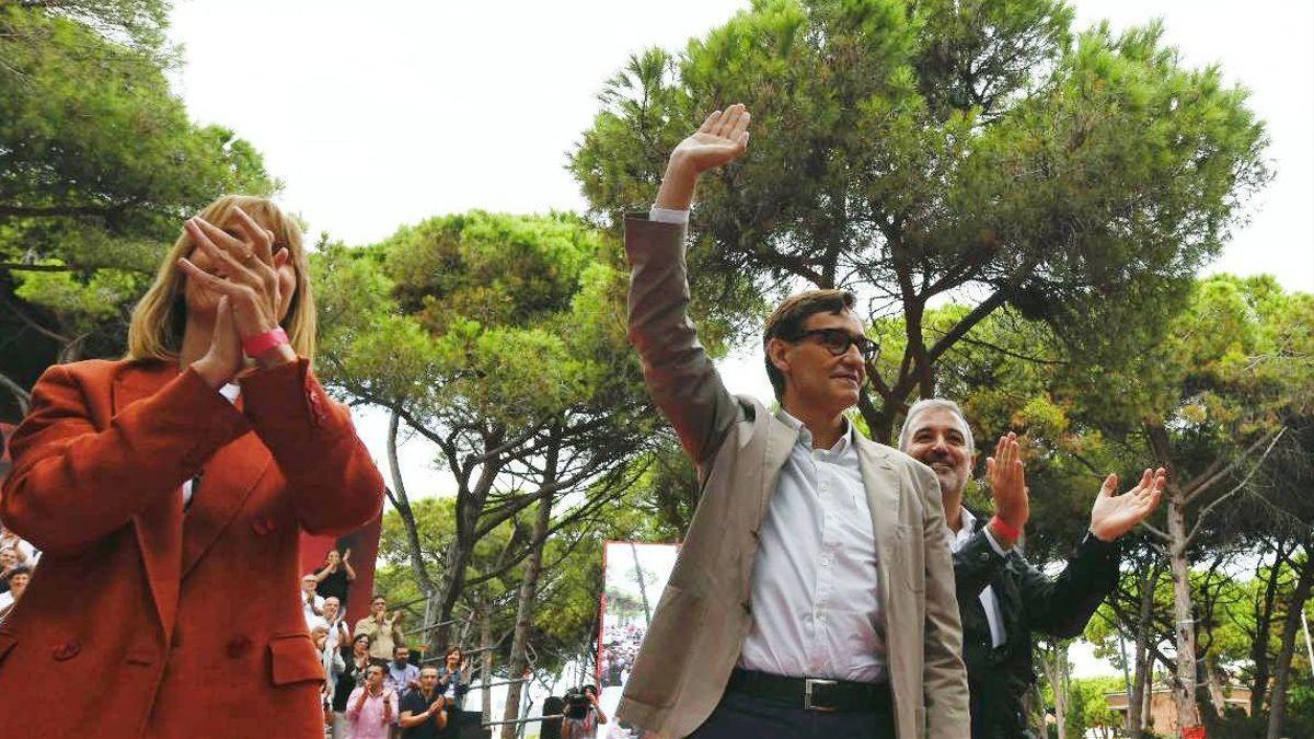 Lluisa Moret, Salvador Illa y Jaume Collboni en la Festa de la Rosa del PSC.