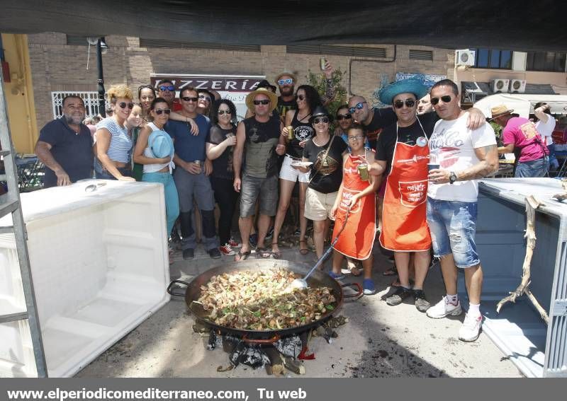 GALERÍA DE FOTOS - Día de las paellas en El Grao