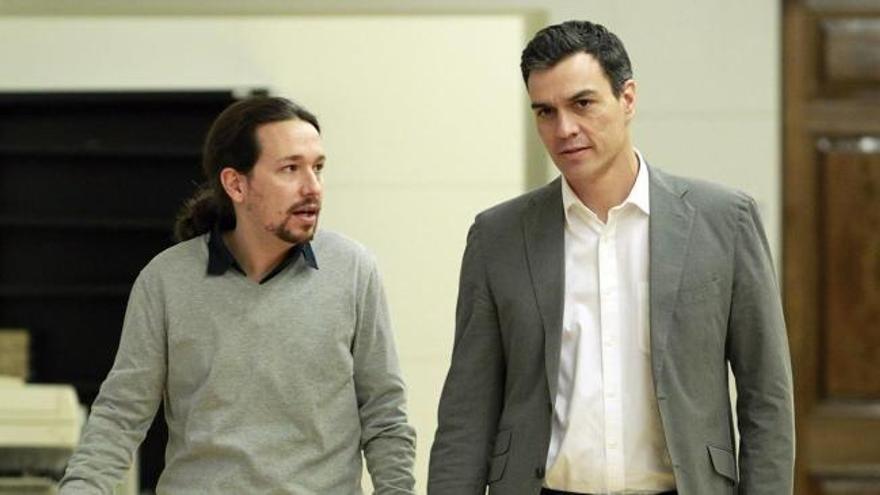 Sánchez e Iglesias vuelven a las negociaciones por la investidura