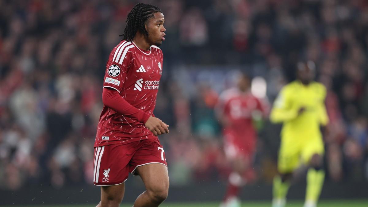 Ngumoha tuvo su primera gran noche de Champions ante el Villarreal