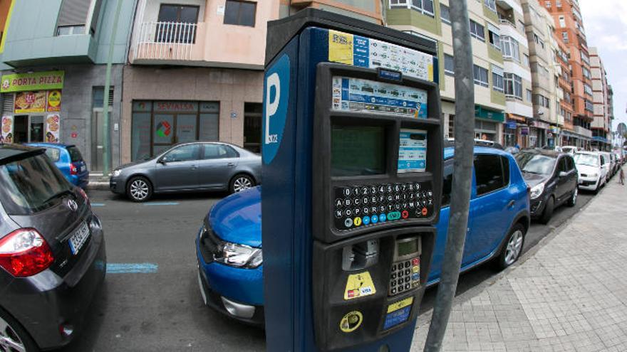 Las zonas azul y verde crecen con 1.528 plazas en Ciudad Jardín, Siete Palmas, Guanarteme, Vegueta y Triana