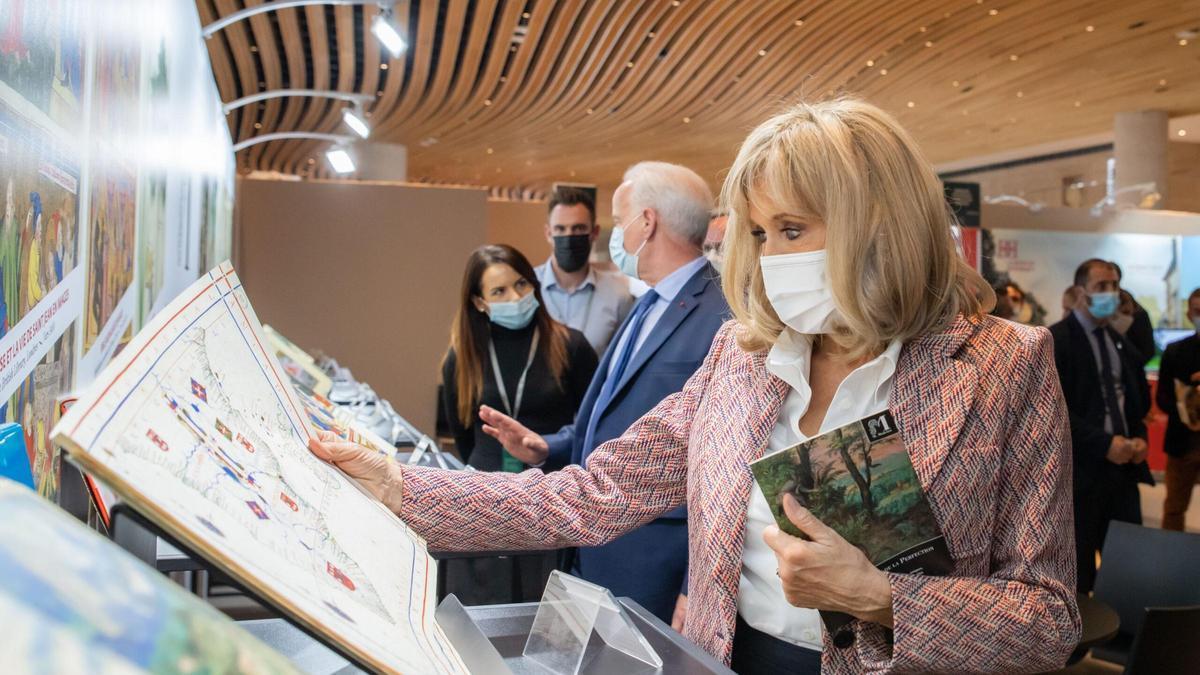 Brigitte Macron una de las dueñas ilustres de ejemplares de Moleiro.