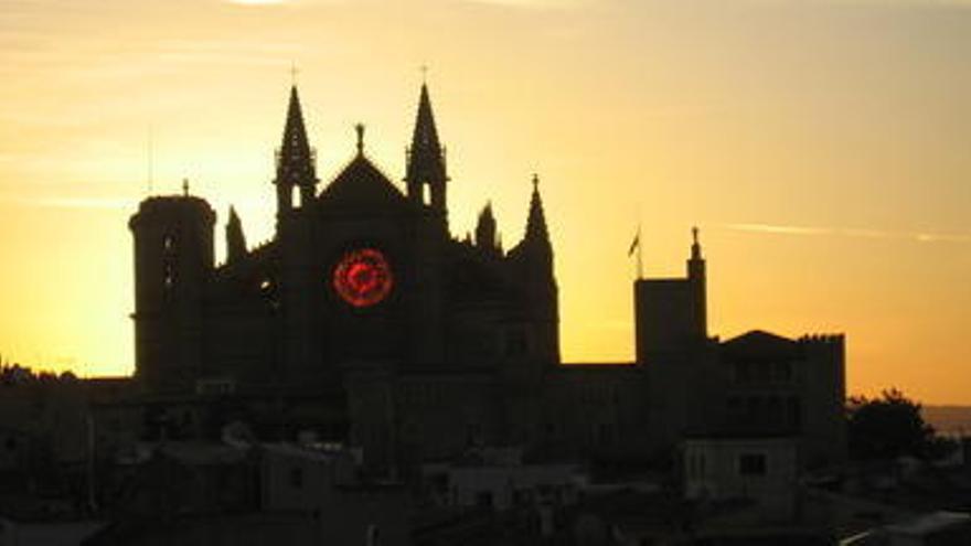 Wahrzeichen der Stadt: die Kathedrale.