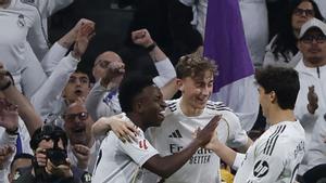 Vinícius deixa líder el Madrid amb una Reial Societat tèbia