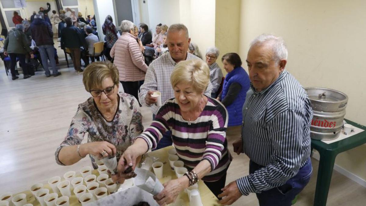 Tarde de sidra dulce y castañas en El Llano | MARCOS LEÓN