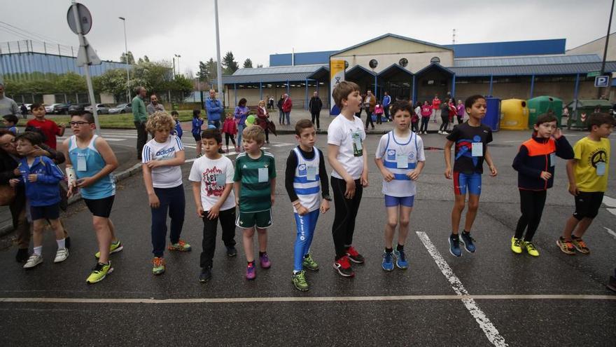 Participantes en una anterior edición de la carrera escolar del colegio Versalles