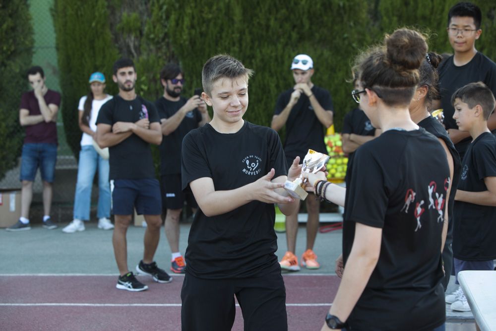 Entrega de trofeos en el fin de temporada del CT Morvedre.