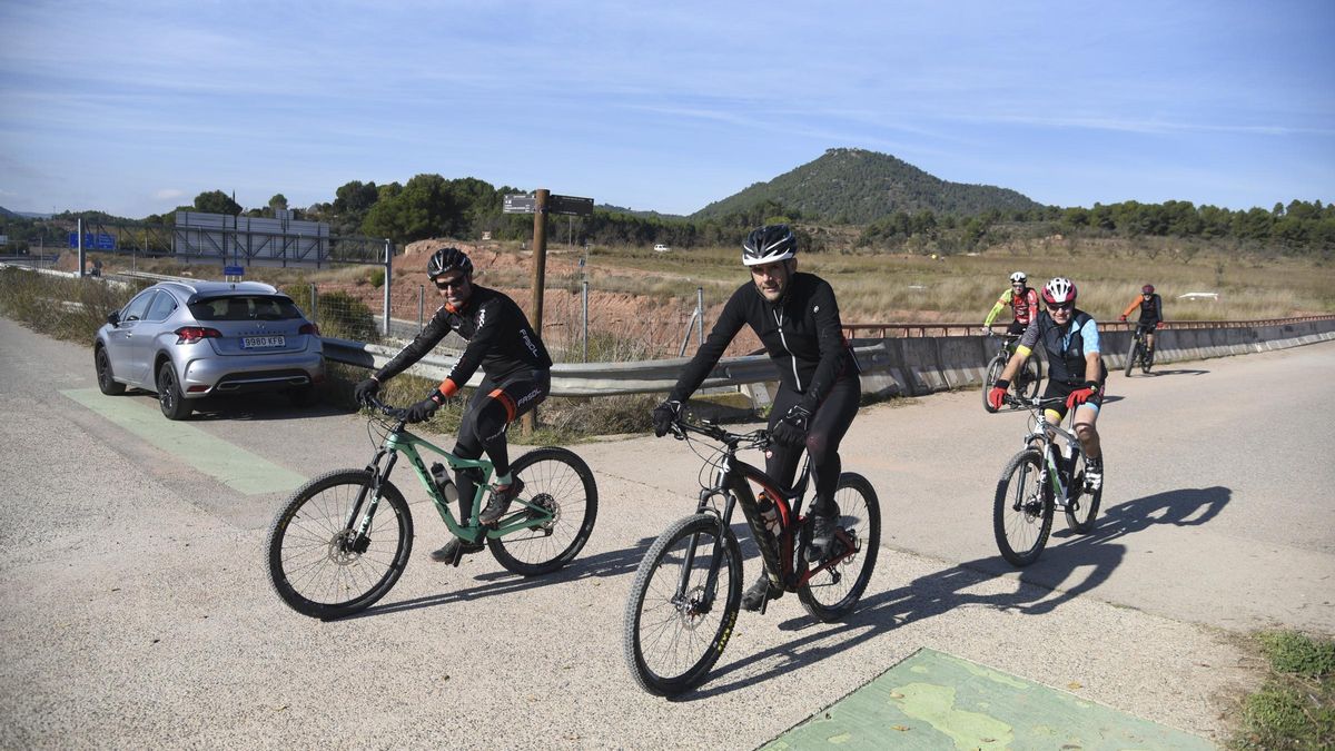 En bicicleta per l'Anella Verda