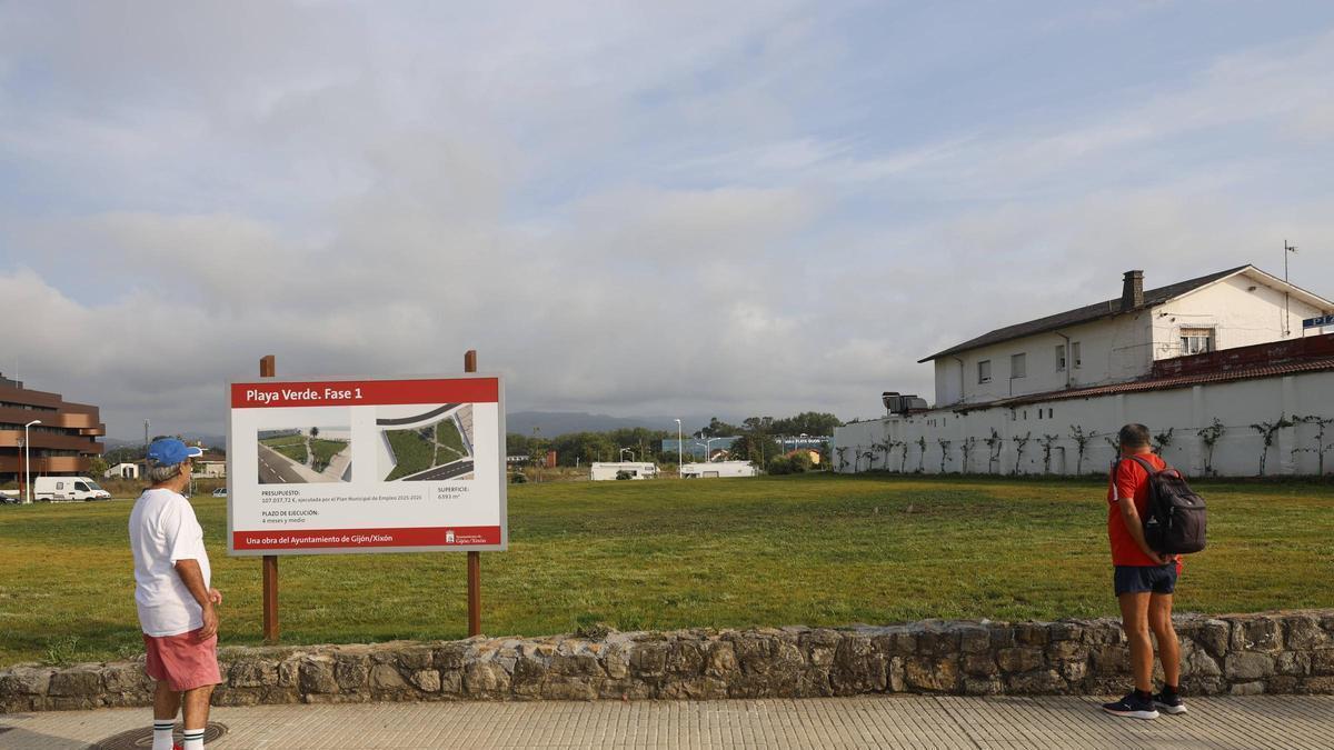 La parcela donde se proyecta el auditorio, junto a la plaza verde Luis Enrique Martínez, en El Rinconín.