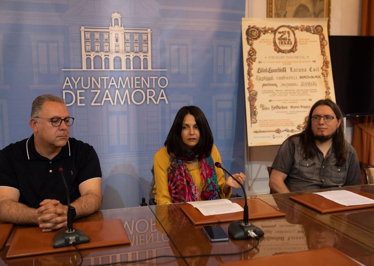 Jesús María Prada, diputado provincial de Cultura, María Eugenia Cabezas, concejala de Cultura de Zamora, y el representate de la organización del Z!Live, Andrés Cid. |Emilio Fraile