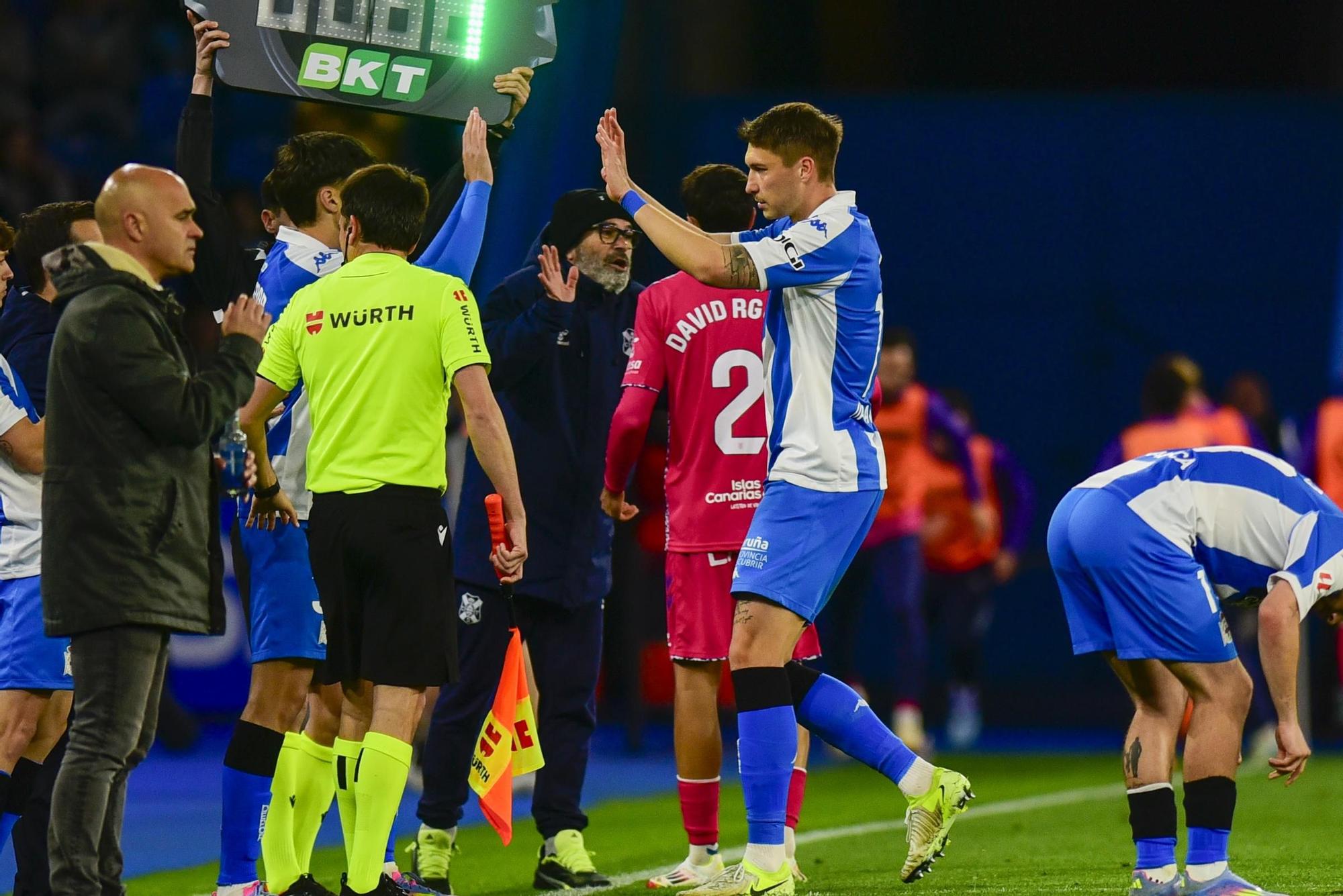 El Dépor rescata un punto entre la nada en Riazor frente al Tenerife