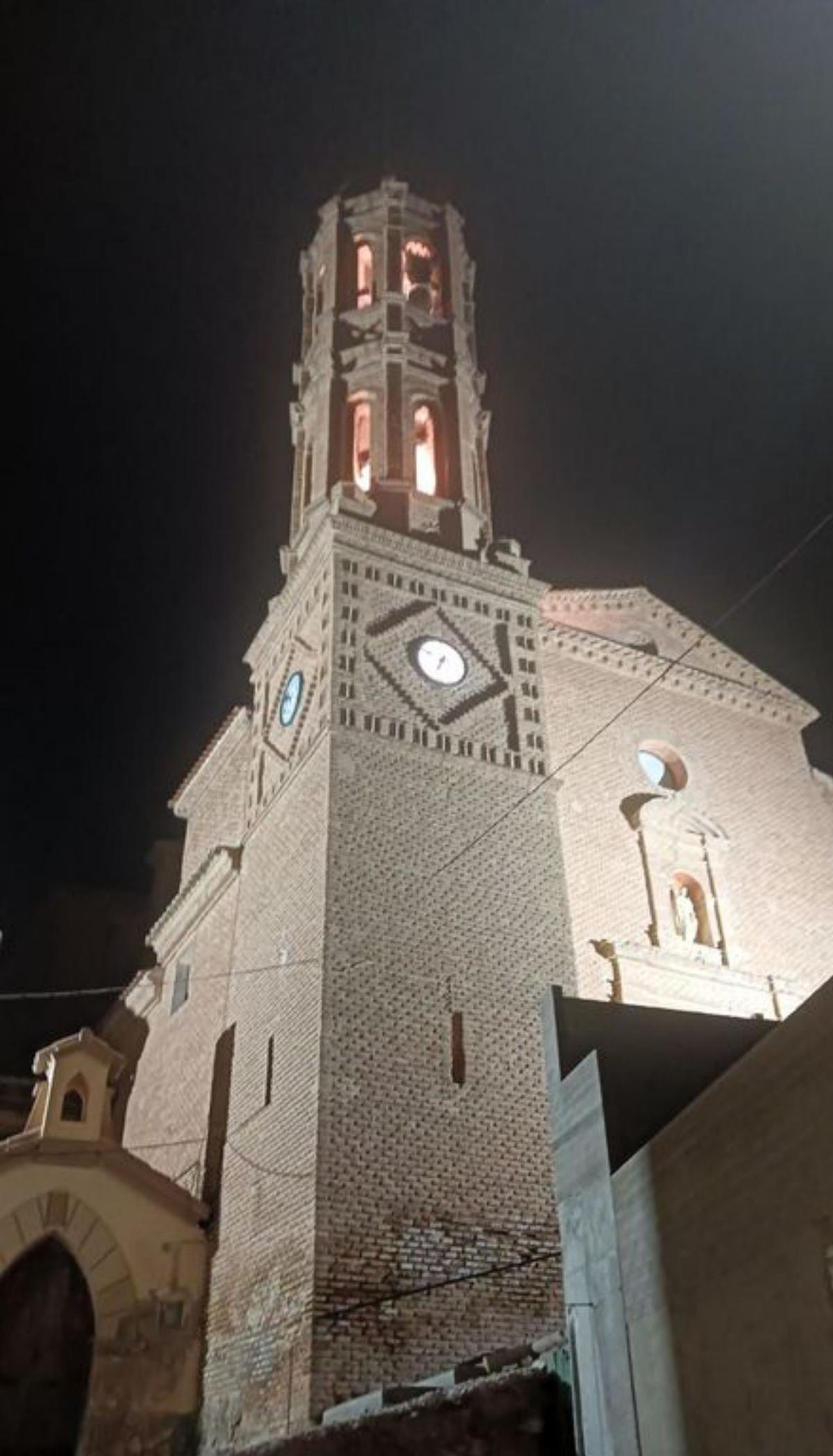 Nueva iluminación de la iglesia.