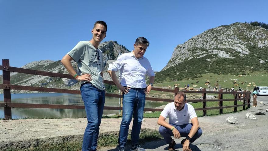 El PP exige el arreglo del acceso al lago La Ercina: "El Consejero Alejandro Calvo tiene un grave desconocimiento de sus propias carreteras"