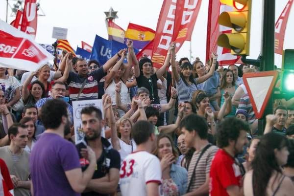 Miles de personas se manifiestan en Zaragoza