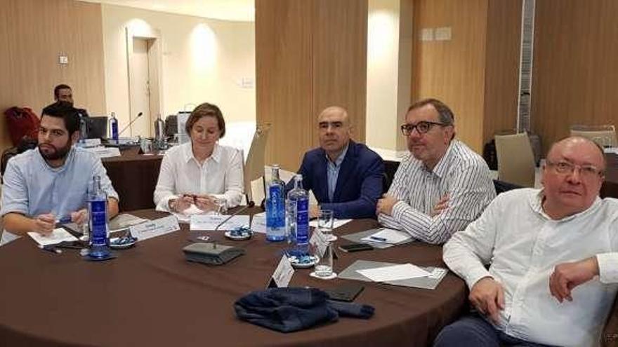 Rosón expone en un foro de Málaga las políticas de empleo del tripartito