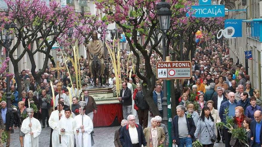 Procesión del Domingo de Ramos en la Rúa do Paseo. // Iñaki Osorio