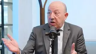 Gonzalo Bernardos, economista: "El problema de los españoles para adquirir una vivienda se debe a la falta de ahorros, las exigencias de los bancos para conceder una hipoteca y que la cuota hipotecaria supera el alquiler"
