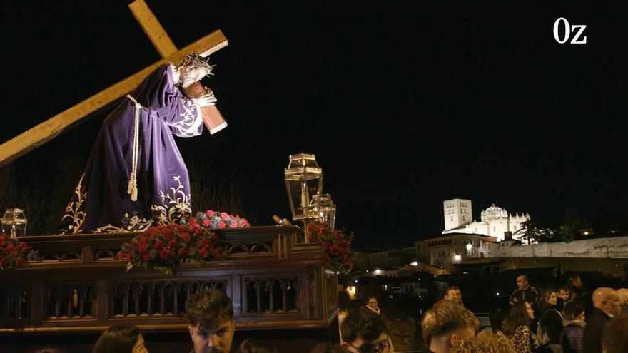 El traslado del Nazareno de San Frontis, en dos minutos: Semana Santa en Zamora 2026