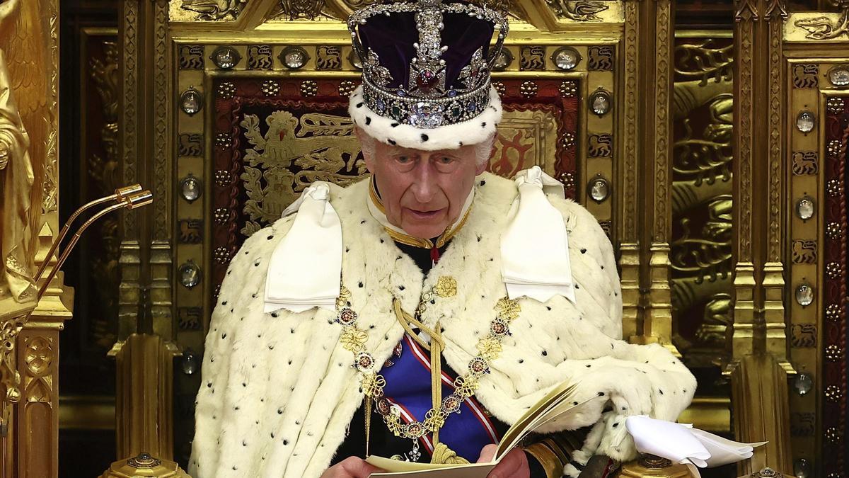 El rey Carlos III, este miércoles, durante la ceremonia de apertura del Parlamento.