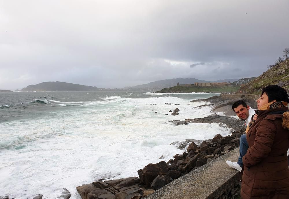 Imágenes tomadas la tarde de este miércoles desde Baiona