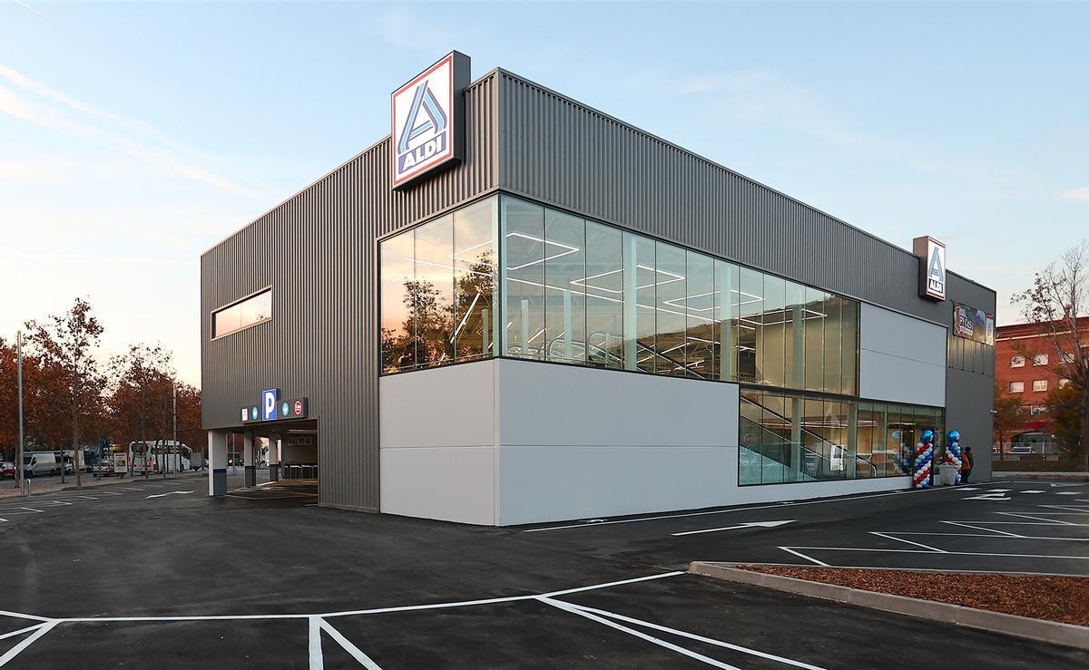 Exterior de un supermercado ALDI.