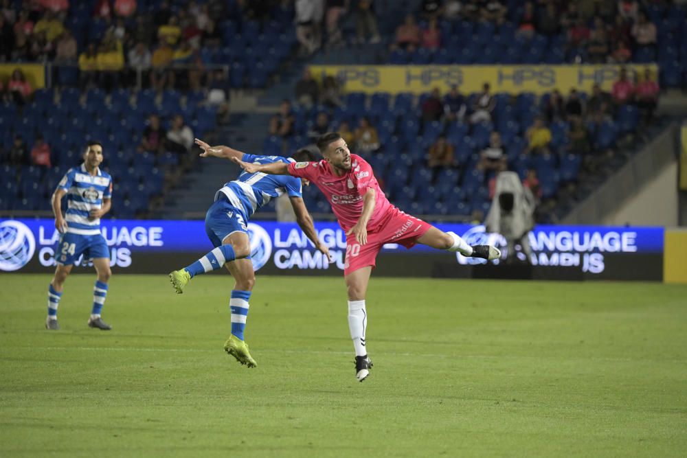 El Dépor se hunde ante la UD Las Palmas.