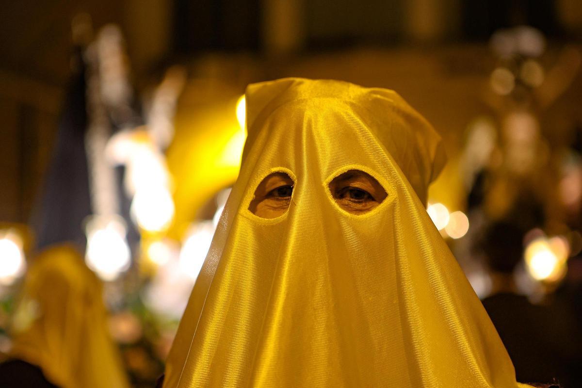 Cantos en Alcoy para rasgar el silencio