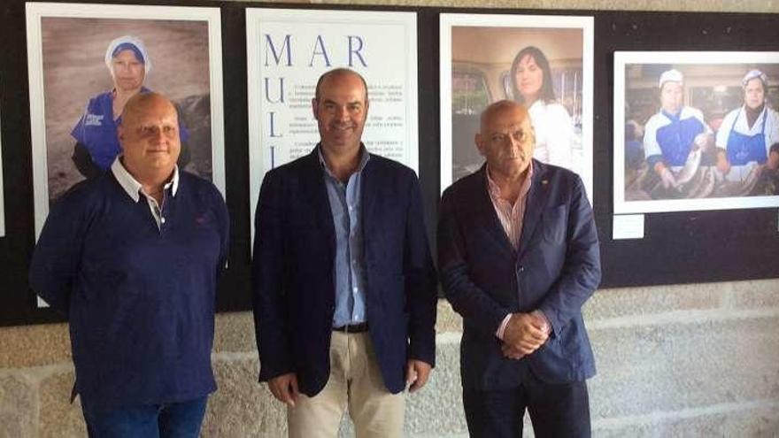 Marcos Campos, Félix Juncal y José G. Cuervo, ayer en la sala Domínguez Búa en la presentación del concierto. // Gonzalo Núñez