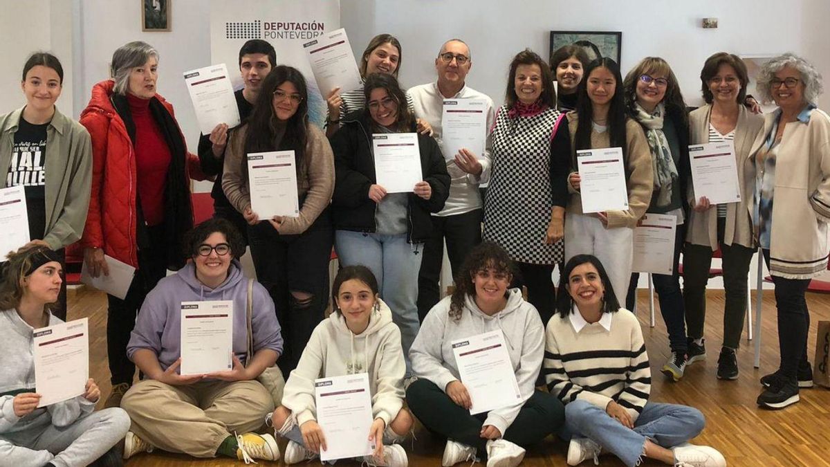 Actividades de Canteira de Igualdade (arriba) y entrega de diplomas.   | FOTO: L.A.