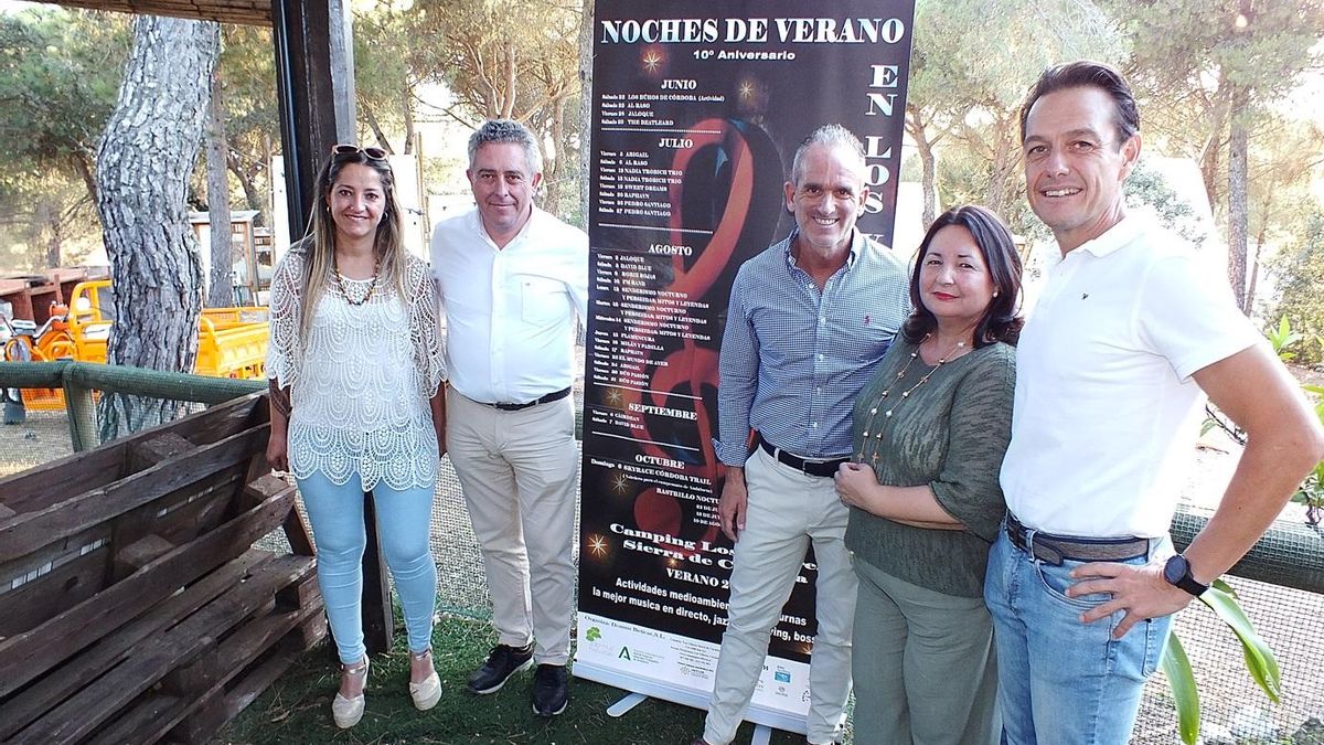 De izquierda a derecha, Ornela Sara París, Santiago Antón, Rafael Martínez, María Luisa Rodríguez y José Antonio Cuevas, en la presentación de las Noches de Verano.