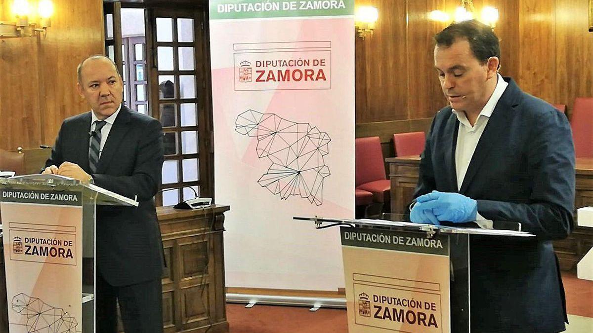 José María Barrios, junto a Francisco José Requejo, durante una intervención pública.