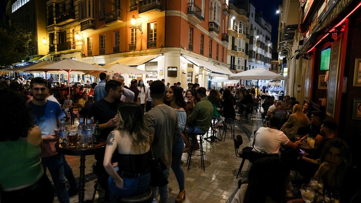 Un rincón del Centro de Málaga, en pleno ocio nocturno.