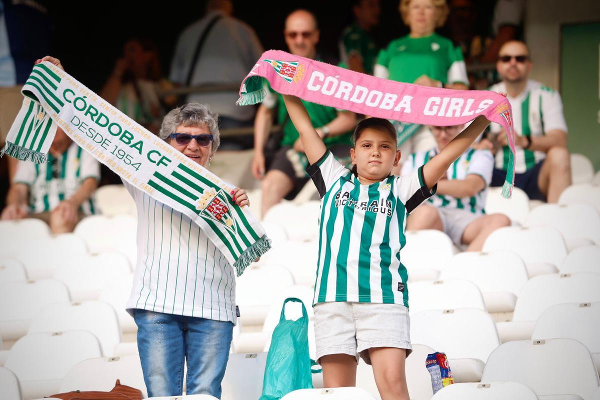Córdoba CF-Huesca | Las imágenes de la afición en El Arcángel
