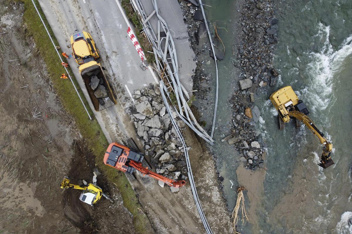 Grandes destrozos en la localidad suiza de Sorte.