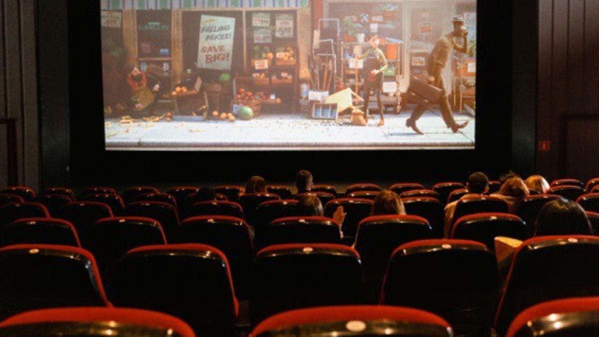 Una pantalla de cine de Murcia, en una imagen de archivo.